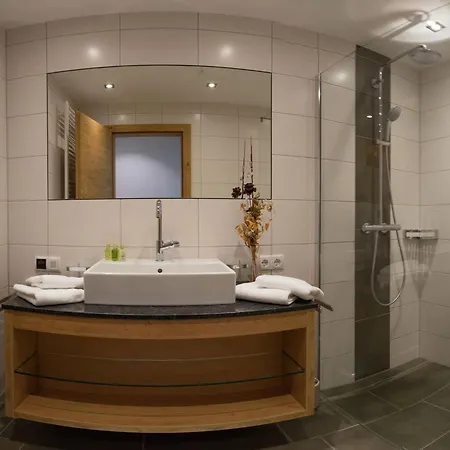 In Near Lifts 迈尔霍芬