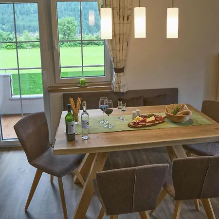 In Near Lifts * 迈尔霍芬