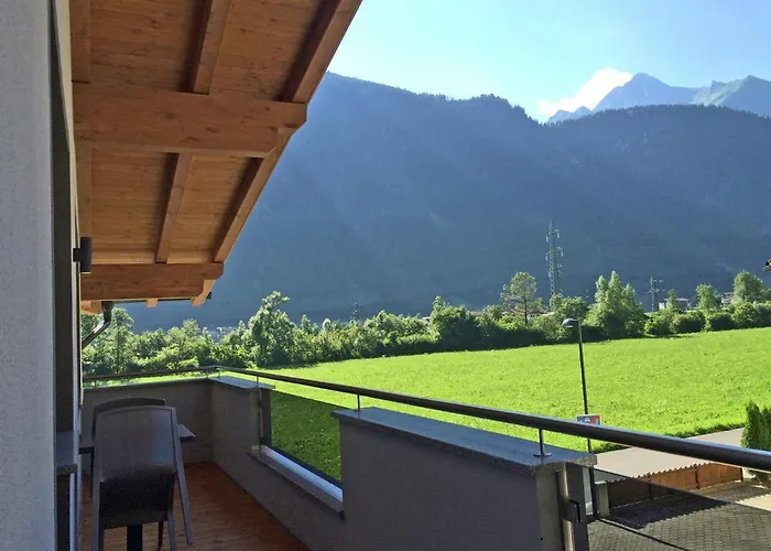 In Near Lifts アパート *